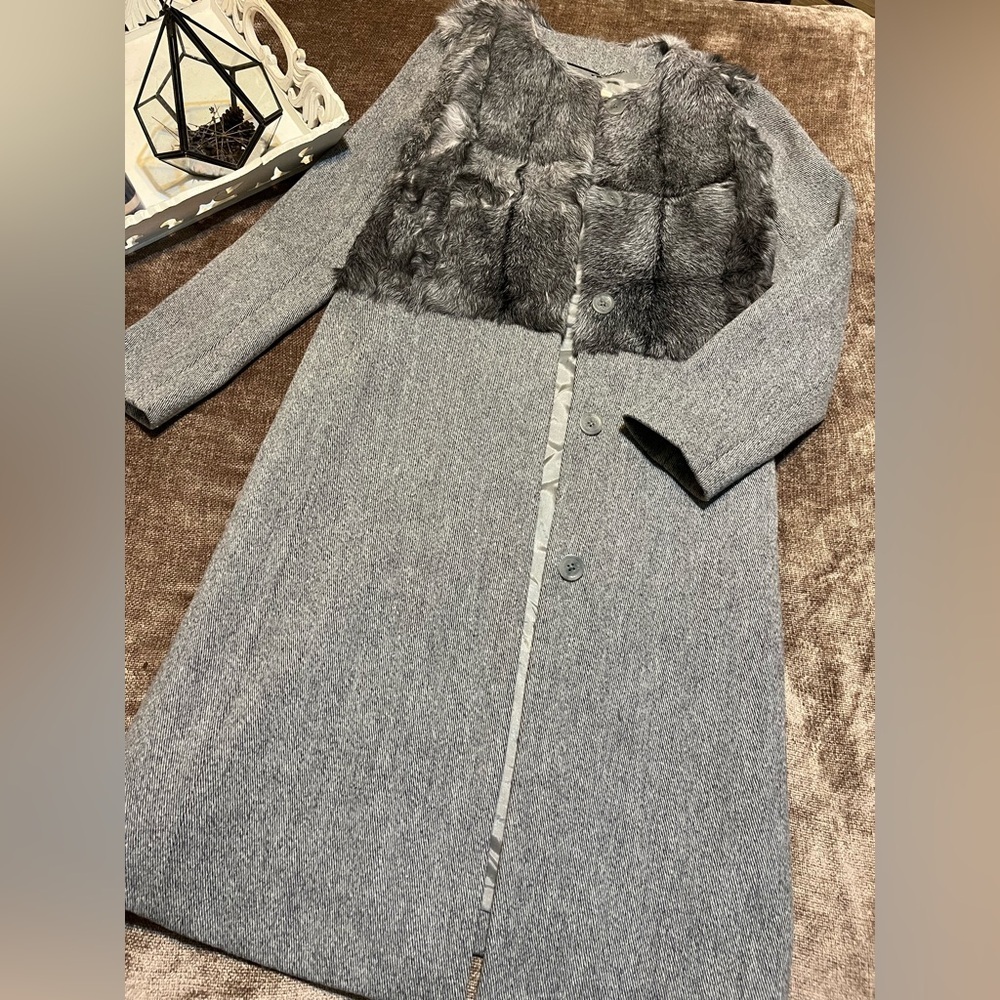 MICHAEL Michael Kors Mixed Media Gray Fur Coat - Size 6